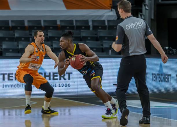 整体战术受 整体战术受