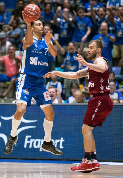 例如对阵利 例如对阵利